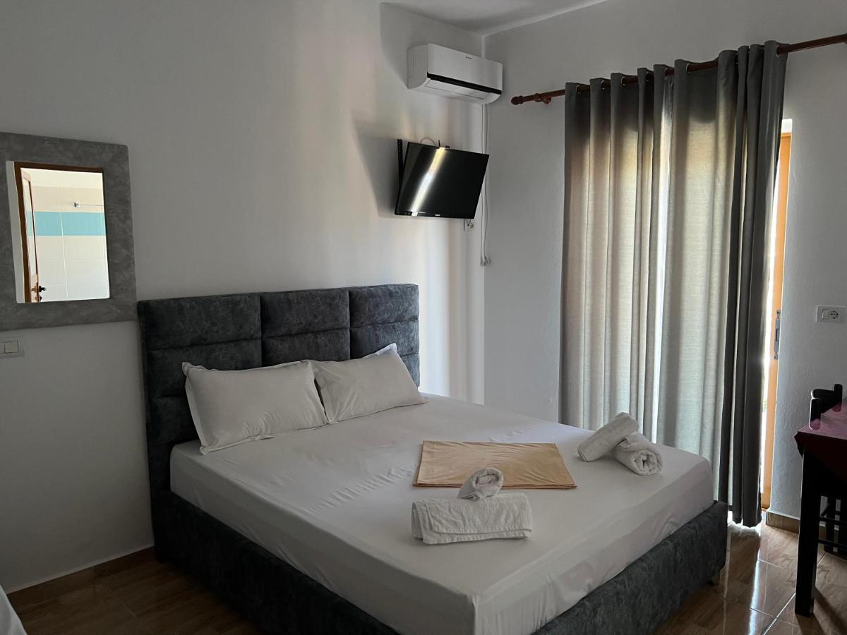 Vila Sidi Ksamil Bagian luar foto